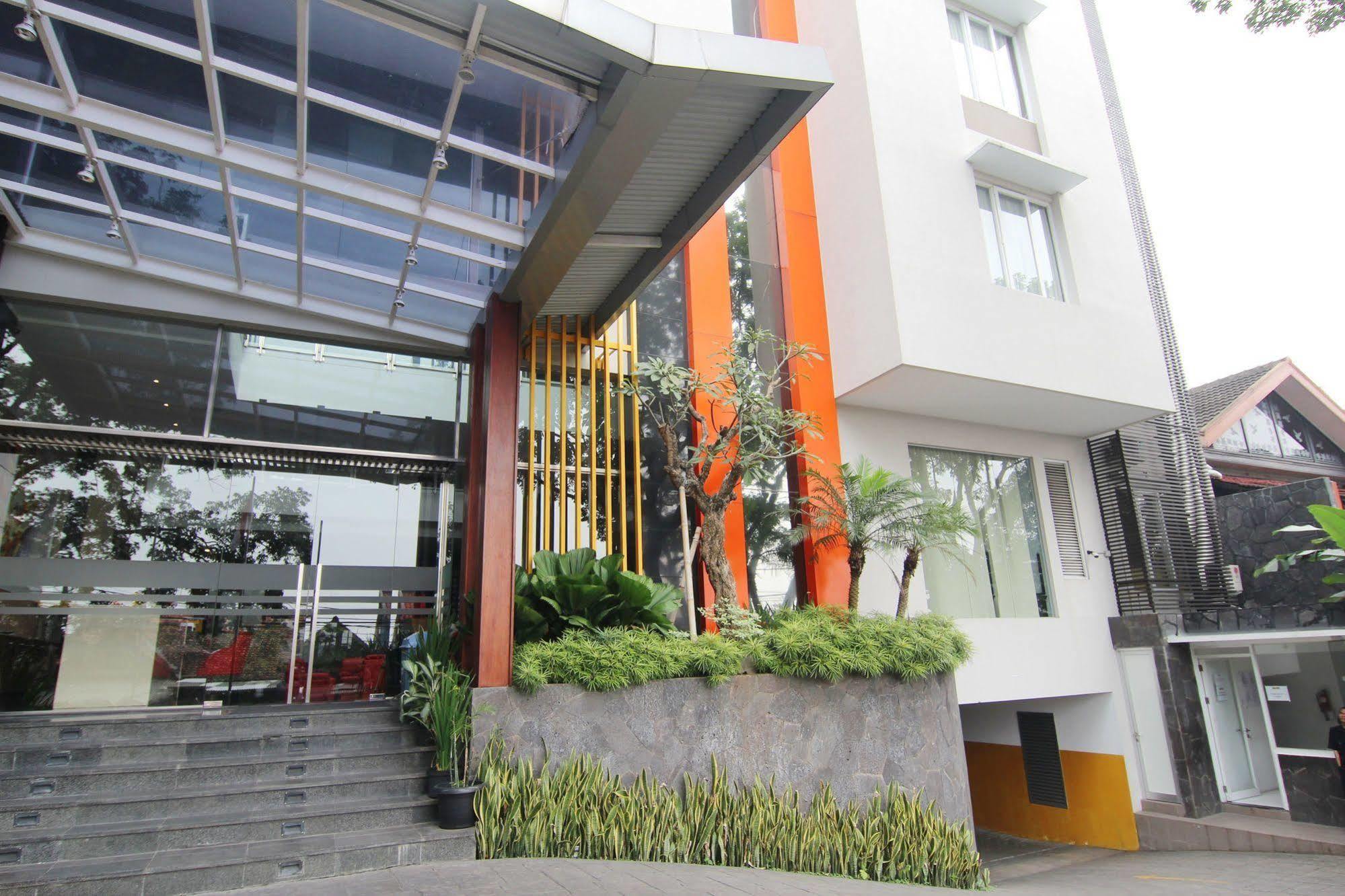 בנדונג Zen Premium Near Rumah Mode מראה חיצוני תמונה